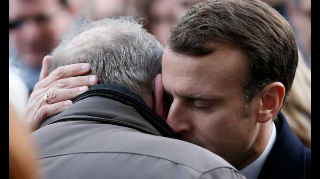 13-Novembre : Emmanuel Macron sur les lieux des attentats