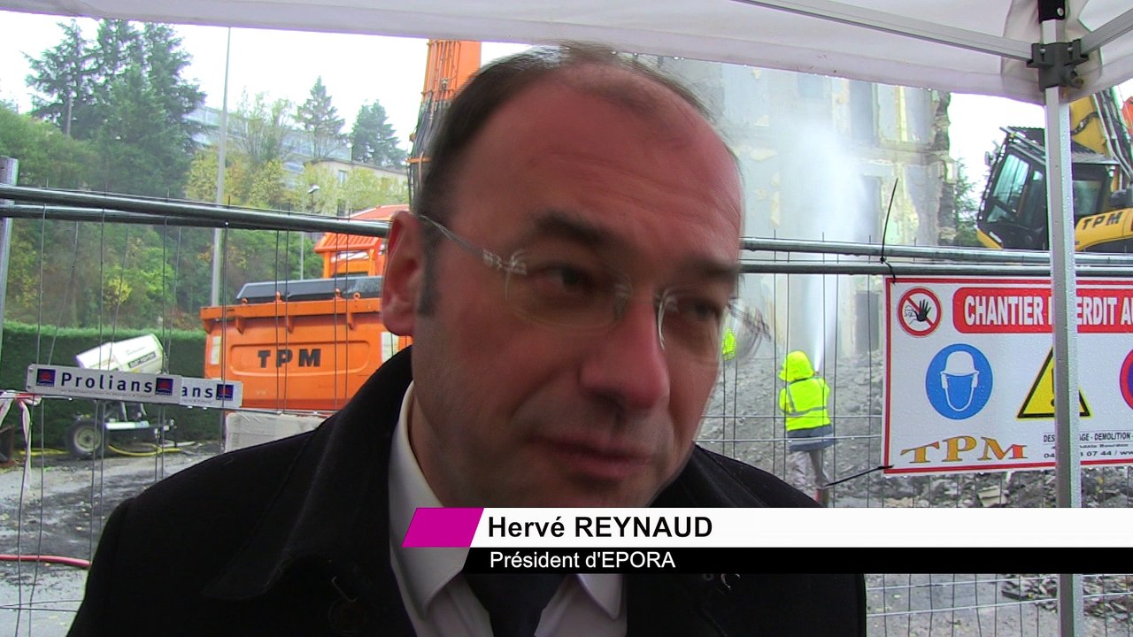 LA RIVIERE - LA RIVIERE