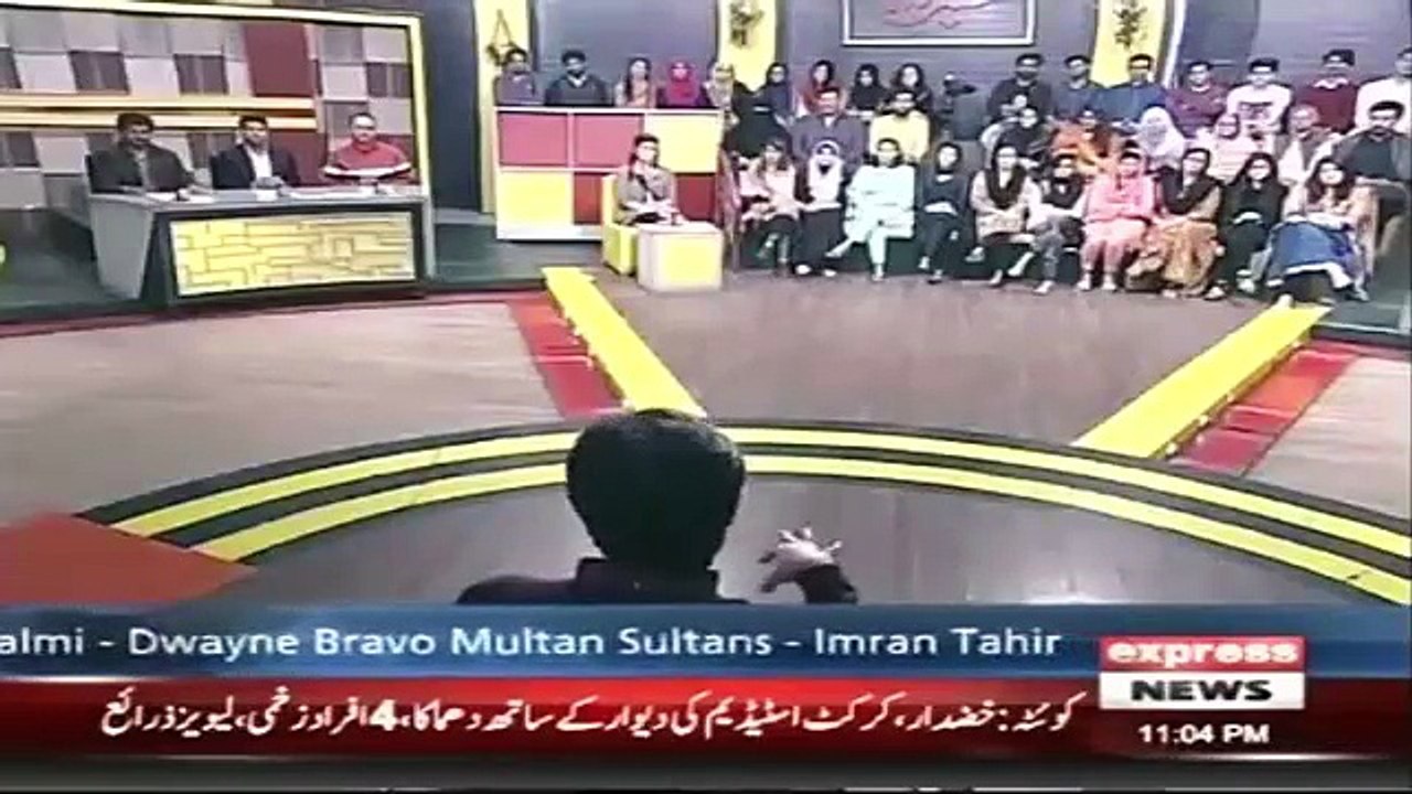 Khabardar With Aftab Iqbal - 12 November 2017 - Mughal Darbar Special - Express News