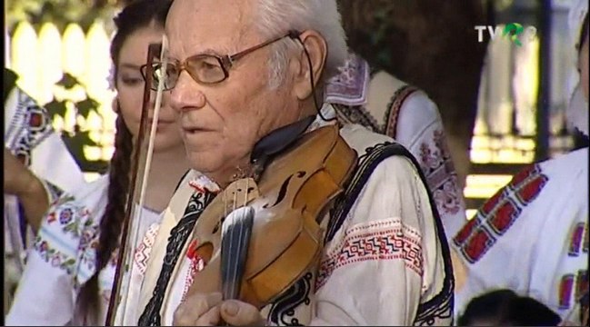 Liviu Olteanu si Taraful vechi din Grecesti - Pe ulita de mi-e drag (Popasuri folclorice - TVR 3 - 11.11.2017)
