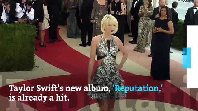 Taylor Swift's new album sold around 700,000 copies in the first day alone