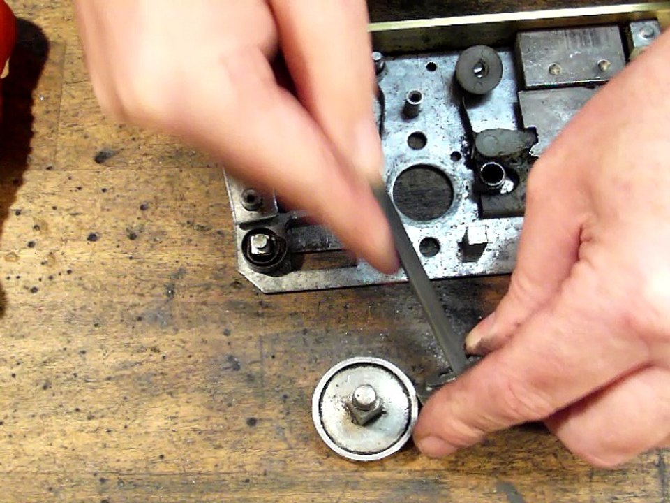 Türschloss Nuss defekt Reparatur 1 von 2 Videos