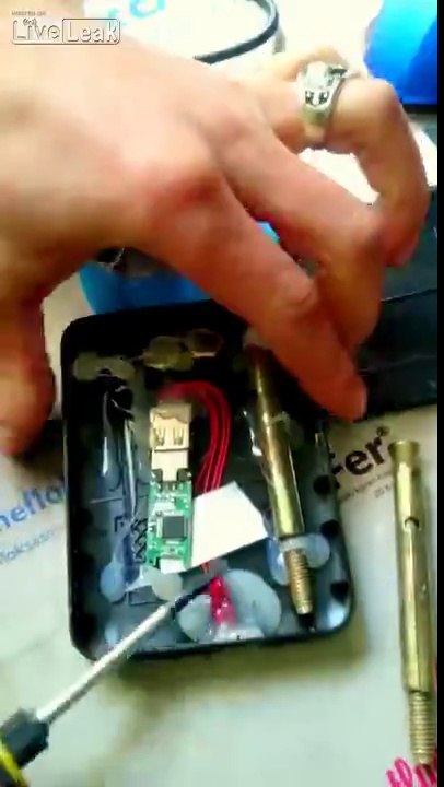 Disque dur acheté en chine : faux !! Seulement 1 clef usb cachée dans le boitier !