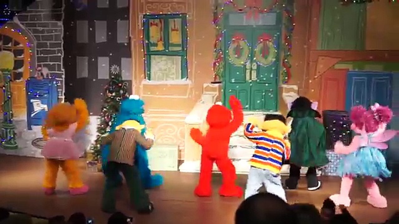 Sesame Street/ Sesame Place: A Sesame Street Christmas Show in Abbys Paradise Theater