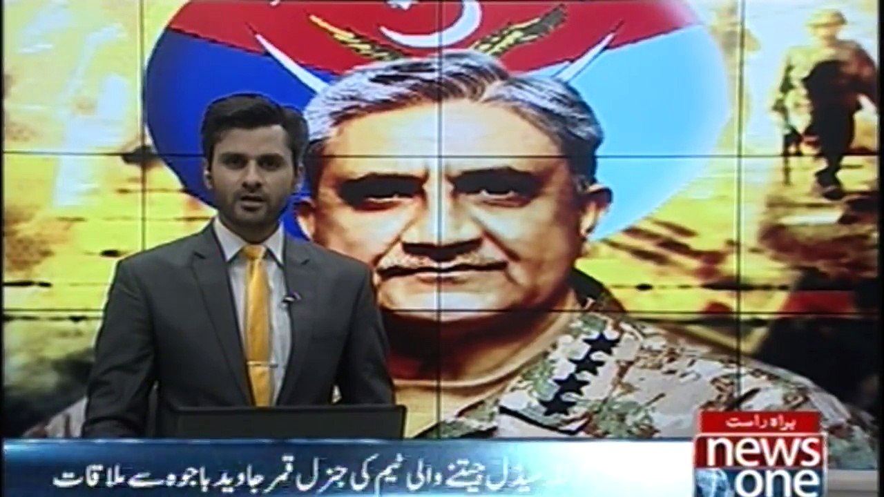 COAS General Qamar Javed Bajwa meets the gold medal winning team