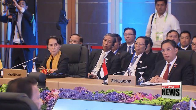 Moon at ASEAN: S. Korean president, Chinese premier agree to expedite restoration process of bilateral ties