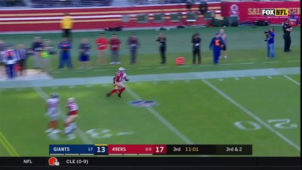 Can't-Miss Play: Sterling Shepard goes all out for one-handed catch
