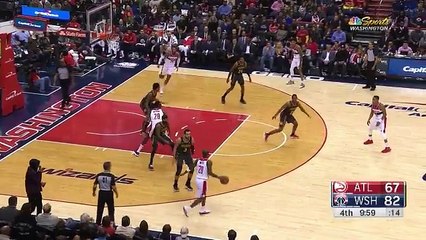 Oubre Jr. Throws Down the Hammer