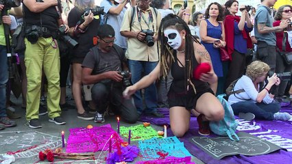 Download Video: Brasileñas protestan contra ley que recorta derecho al aborto