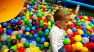 Indoor Playground Family Fun Play Area for kids, Baby Nursery Rhyme Song-wimJAdxc46k