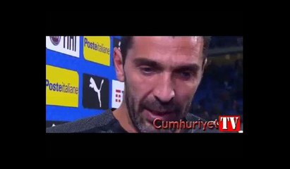 Buffon gözyaşları içinde Milli Takım'ı bıraktı