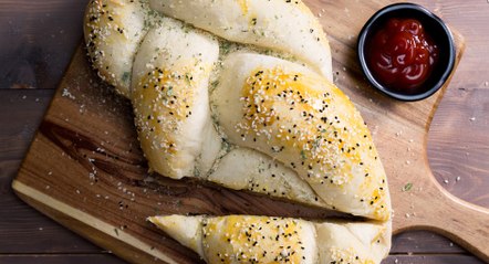 طريقة عمل بريوش البيتزا