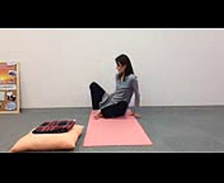 陰ヨガ　その3　レッグアップザウォール｜大阪で一番通いやすいヨガ教室PLAヨガ