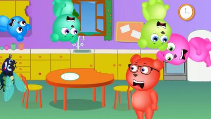Mega Gummy Bear Horrible Buzzing In The Kitchen Finger Family Nursery Rhymes for kids Toys Fun