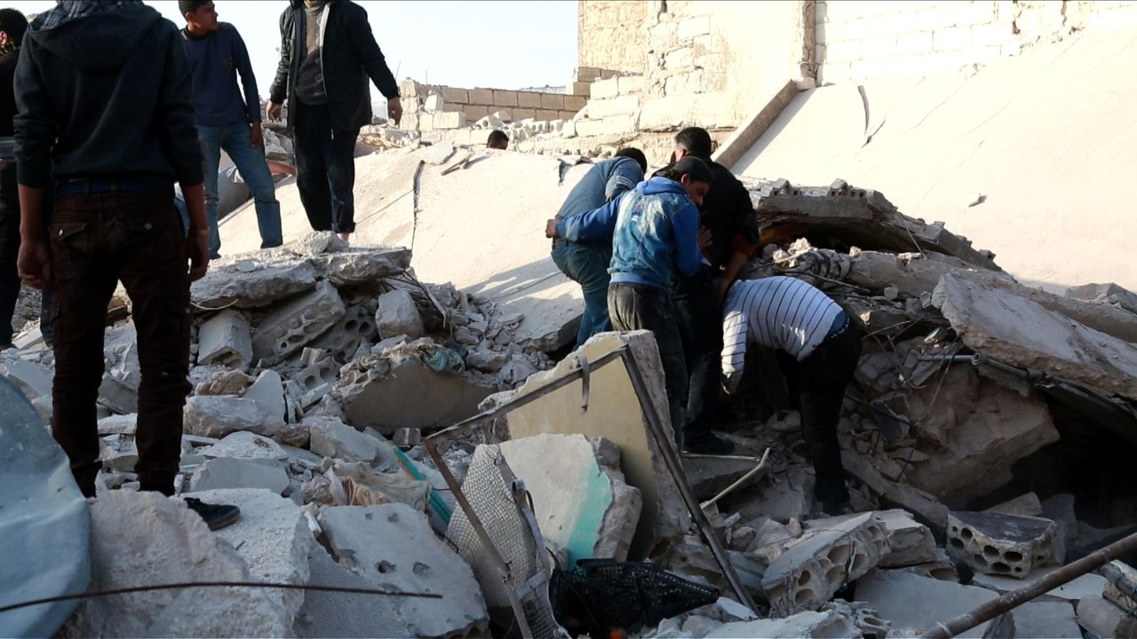 Syrie: 29 civils tués dans des raids aériens