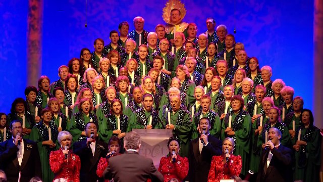 Disney World Magic Kingdom VERSUS Epcot! Which Park Is Best??