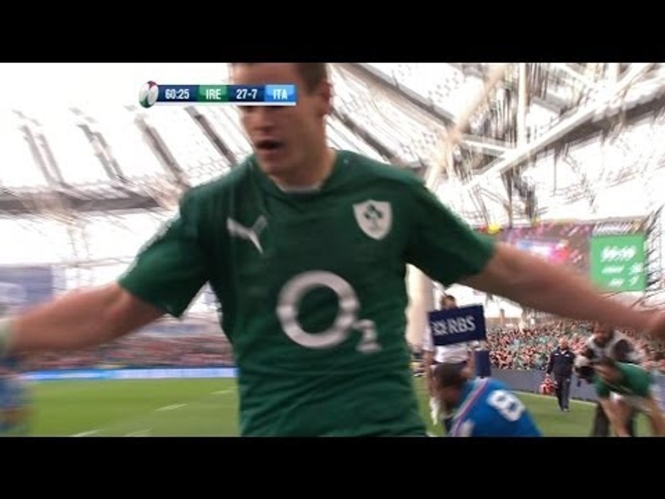 Jonathan Sexton's second try set up by Brian O'Driscoll - Ireland v Italy 8th March 2014