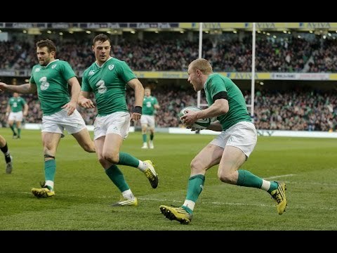 Earls scores try after lucky bounce and a mix up! | RBS 6 Nations