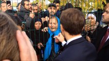 Emmanuel Macron dans le quartier de la Bourgogne, à Tourcoing. 14 novembre 2017.