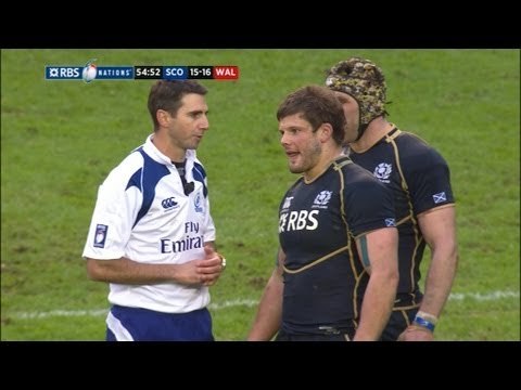 Leigh Halfpenny Penalty widens the gap, Scotland v Wales 09 March 2013