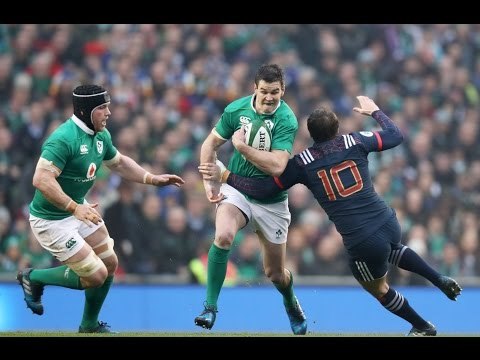 Kick for touch? Jonathan Sexton takes a quick tap and go! | RBS 6 Nations