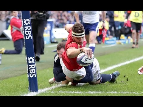 Superb Tim Visser tackle denies Rhys Webb! | RBS 6 Nations