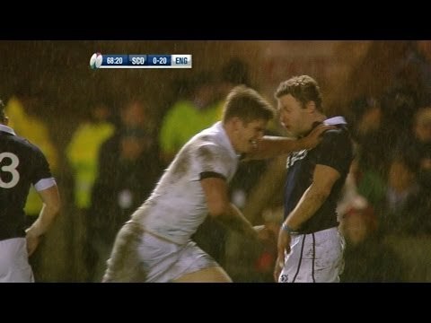 Farrell wants the ball ! - Scotland v England 8th February 2014