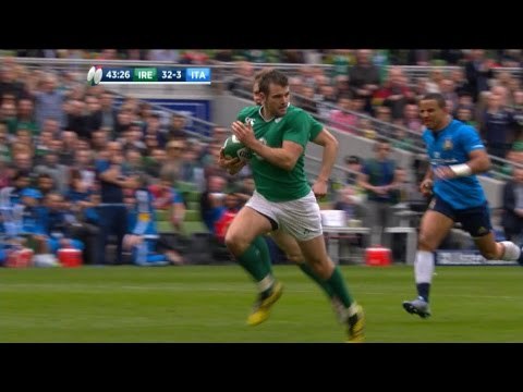 Jared Payne intercepts to score under the posts! | RBS 6 Nations