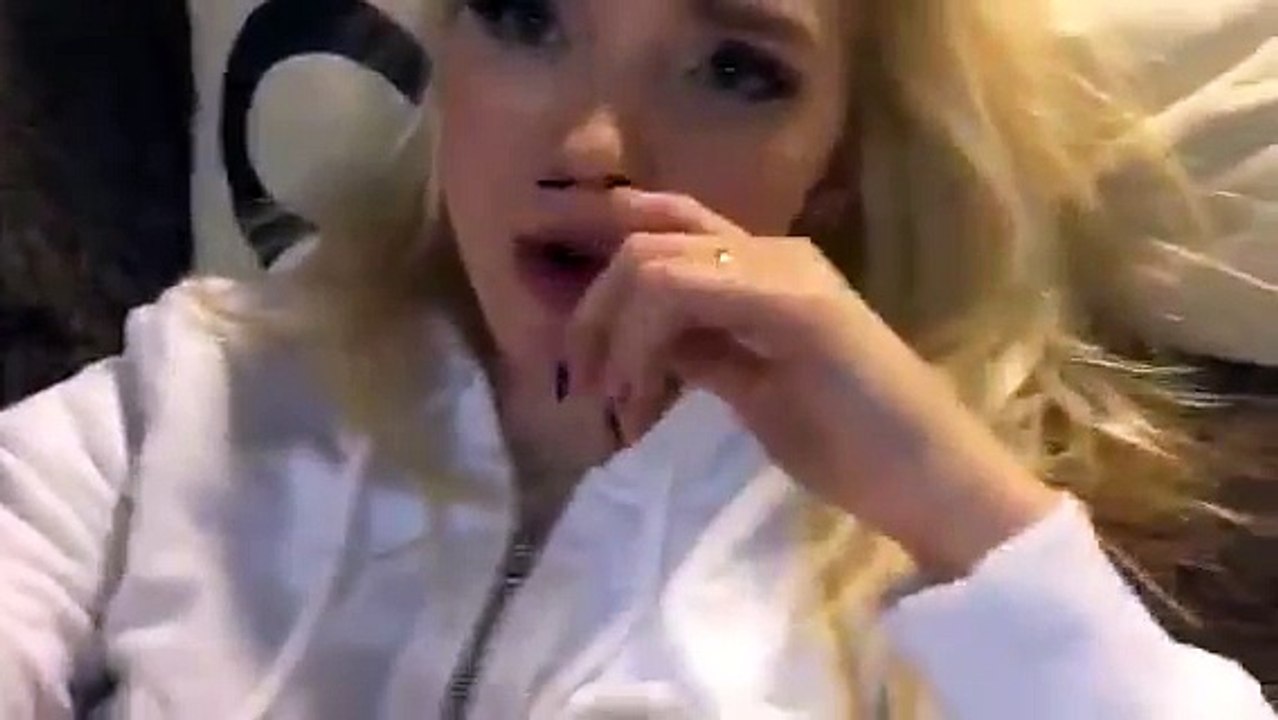 Dove Cameron - On Periscope - Ayyyy - 4/26/16