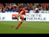 Halfpenny lands massive penalty as Wales take the lead! | RBS 6 Nations