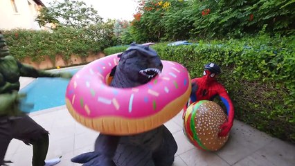 SPIDERMAN GIANT BURGER McDONALDS DRIVE THRU ! w/ Nursery Rhymes for Children