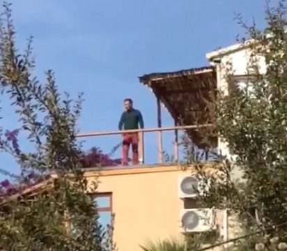 Ünlü Sunucu Tanem Sivar'ın Evine Ateş Eden Komşusunun Görüntüleri Ortaya Çıktı