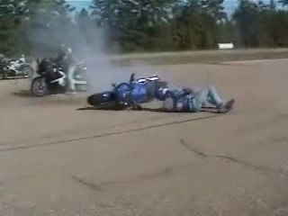 Moto Crash - Yamaha R6 burnout crash