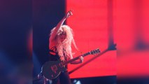 Shakira cancela su gira de 2017 por una hemorragia en las cuerdas vocales