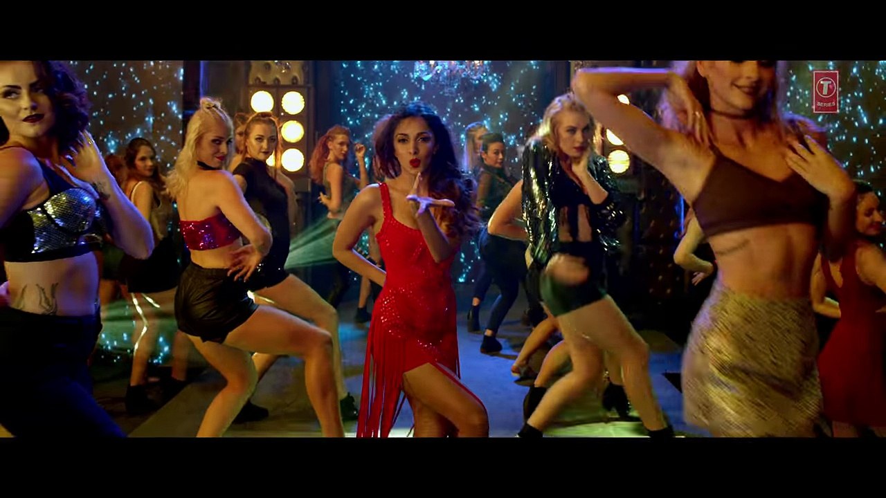 Cheez Badi Full Video - Machine - Mustafa & Kiara Advani - Udit Narayan & Neha Kakkar
