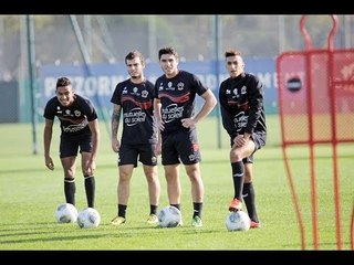 La jeunesse niçoise face au but (Bosetti, Maupay, Amavi, Benrahma)