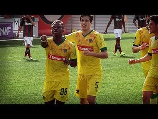 Jean-Michaël Seri (OGC Nice) balle au pied