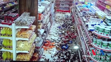 شاهد ماذا حدث لحظة ضرب الزلزال شمال العراق "الضربة الاقوى"