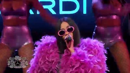 Cardi B Performs "Bodak Yellow"