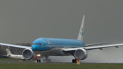 Lightning Strikes a Boeing 777