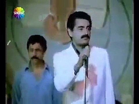 İbrahim Tatlıses - Yalnızım Dostlarım