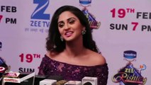 Beautiful Actress Krystle D'Souza Looks Hot at The Red Carpet of Zee Rishtey Awards 2017