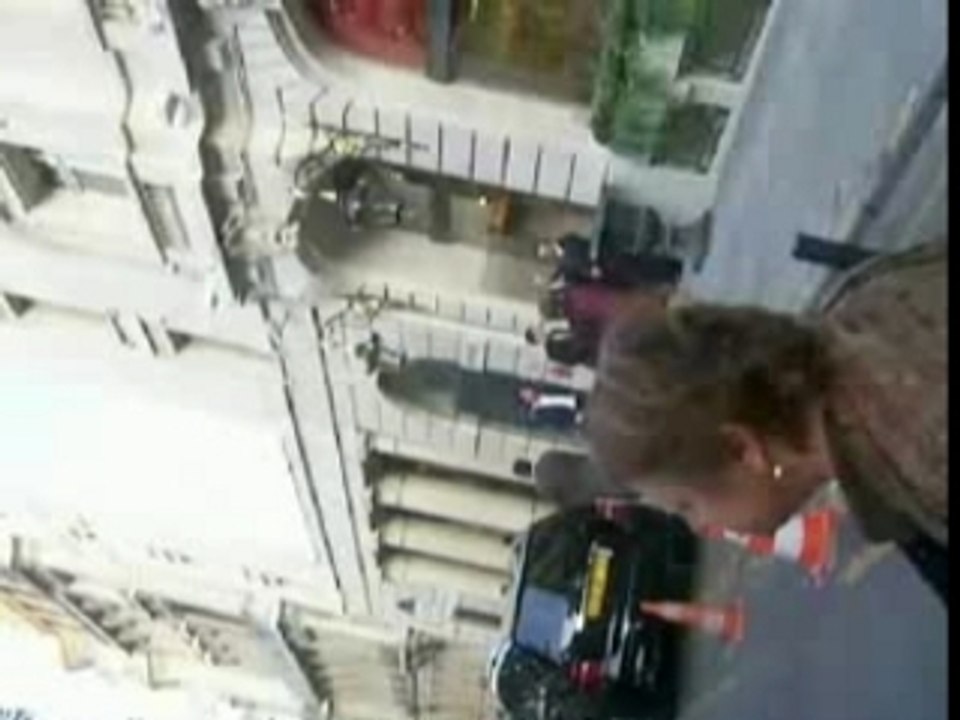 TOKIO HOTEL 13.09.07 BILL AU BALCON