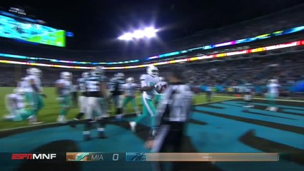 Julius Thomas takes shovel pass, powers over defenders for TD