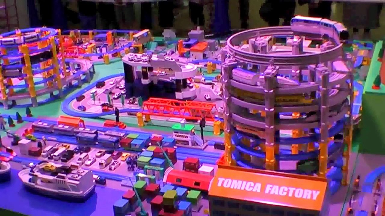 Tomy Car Tomica Sergisi 2016 Japonyada