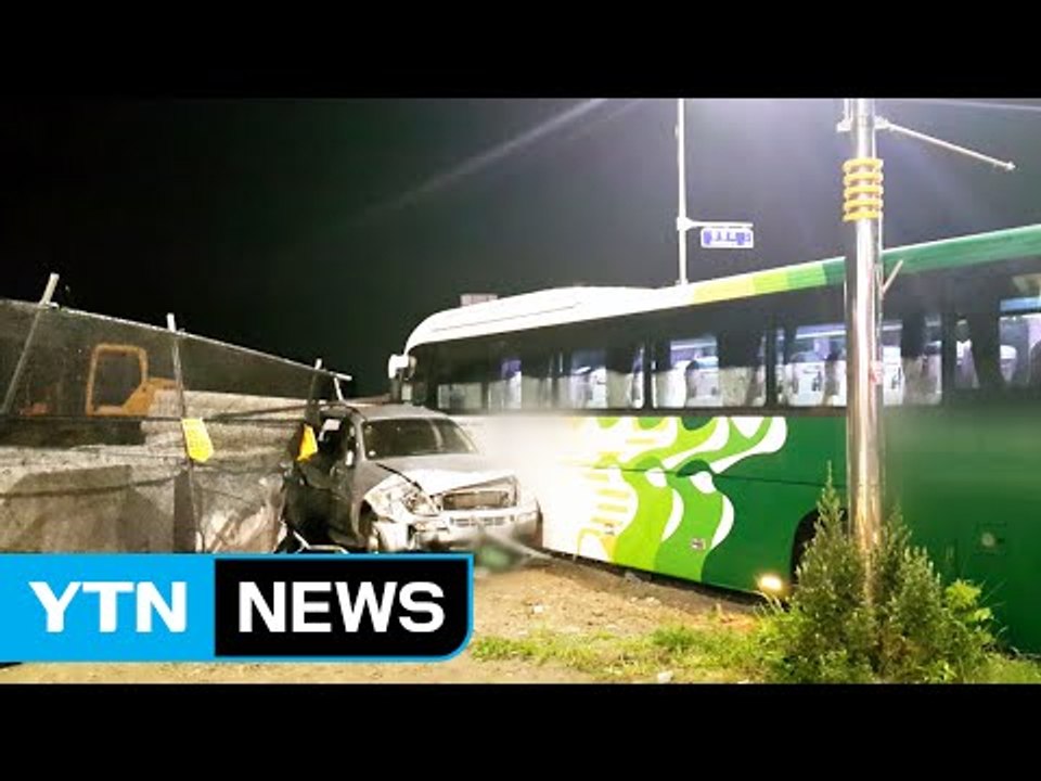 제주에서 수학여행 버스 사고...13명 다쳐 / YTN (Yes! Top News)
