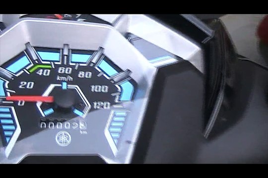 Yamaha Ray ZR !!! BS 4 Disc Brake Walkaround Scooter !!! jast new colour