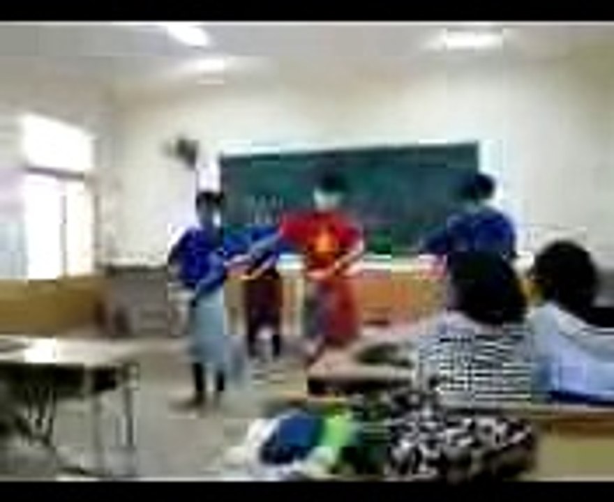 Múa 83 5 anh em siêu nhân