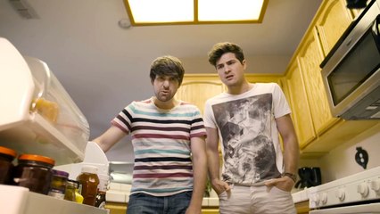 SHOWER PARTY W_ TOM CRUISE (BTS)-wTqMfg2BDPI