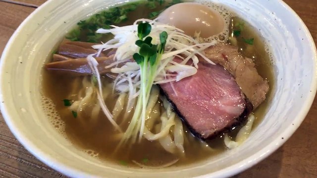 ハードルの高すぎる千葉ラーメンをすする The Noodles & saloon Kiriya【飯テロ】SUSURU TV.第707回-QaLAYoM2KYk